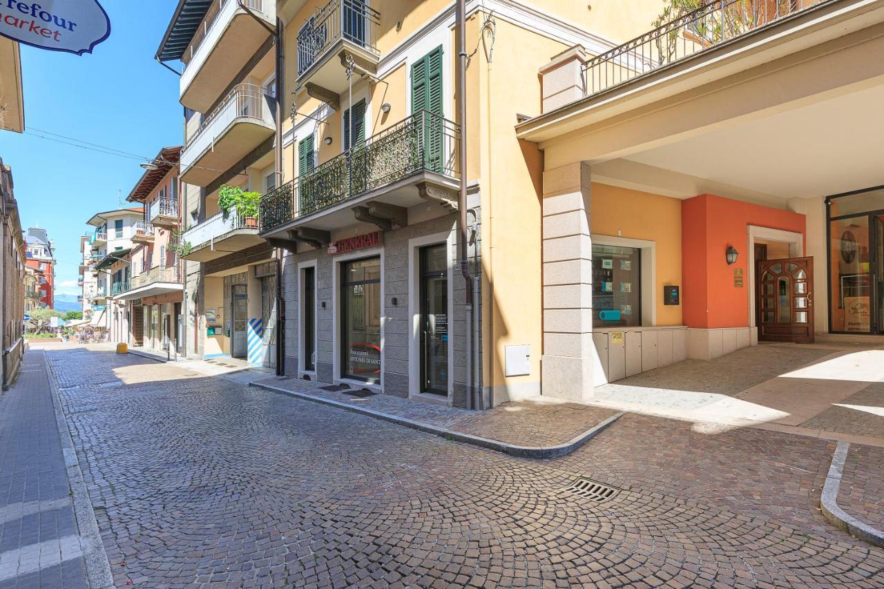 Dolfin - Nel Centro Di Stresa - By Impero House Διαμέρισμα Εξωτερικό φωτογραφία